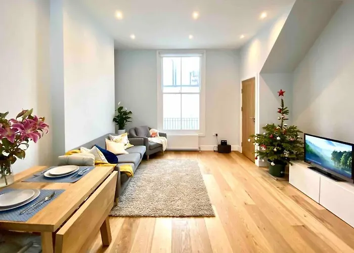 2Bdr Modern Apartment In Hammersmith West London